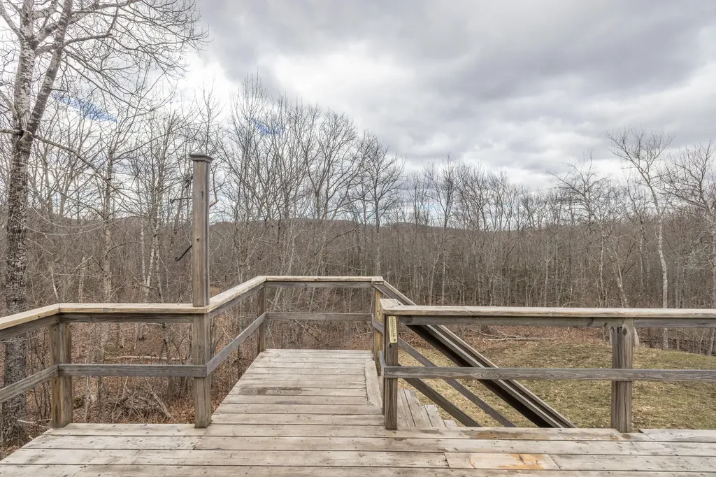 318 Hatchet Mountain Road Hope ME 04847