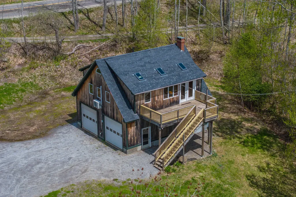 318 Hatchet Mountain Road Hope ME 04847