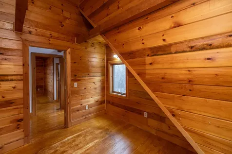 318 Hatchet Mountain Road Hope ME 04847