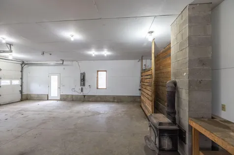 318 Hatchet Mountain Road Hope ME 04847