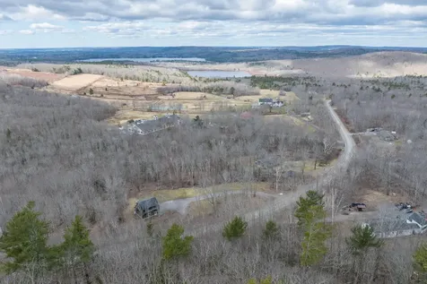318 Hatchet Mountain Road Hope ME 04847
