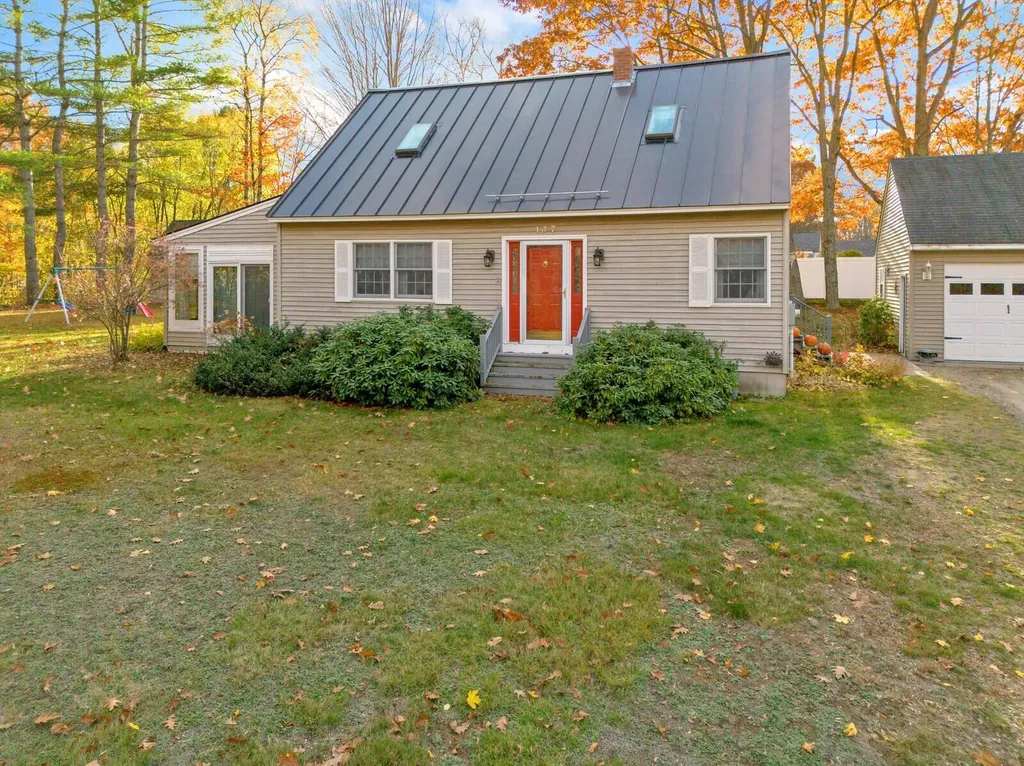 137 Barlen Street Farmington ME 04938