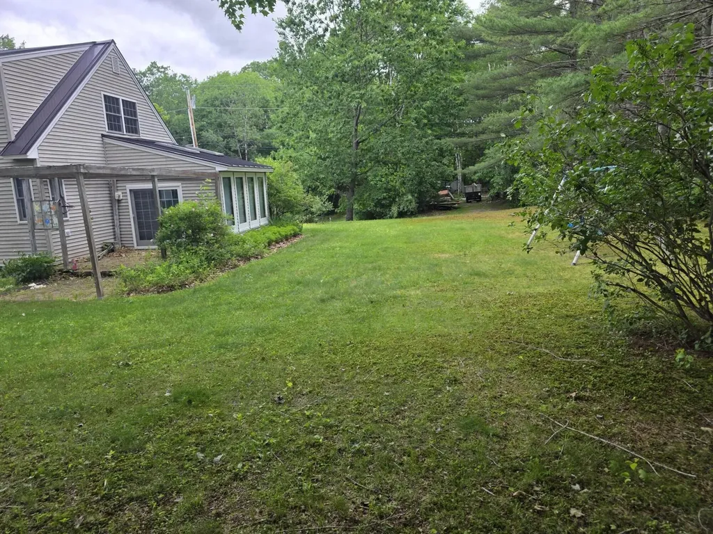 137 Barlen Street Farmington ME 04938
