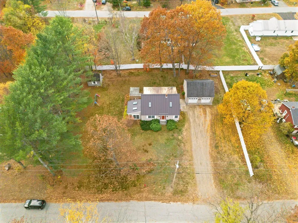 137 Barlen Street Farmington ME 04938