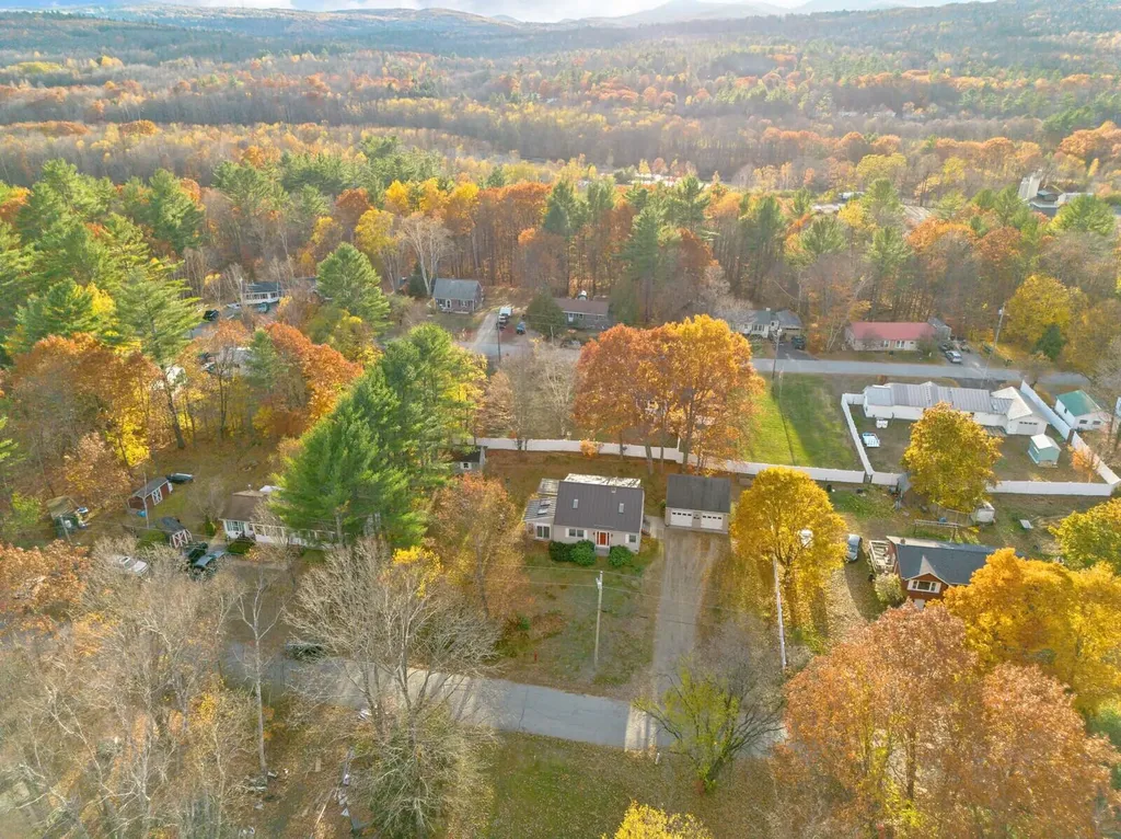 137 Barlen Street Farmington ME 04938