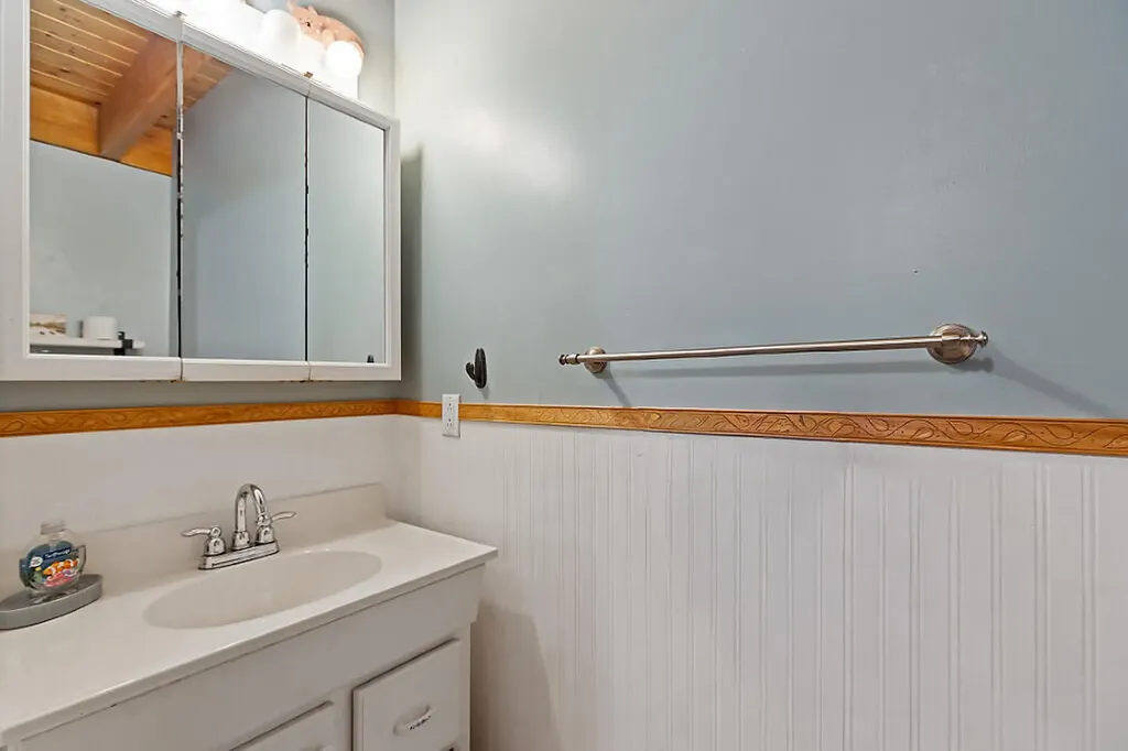 137 Barlen Street Farmington ME 04938