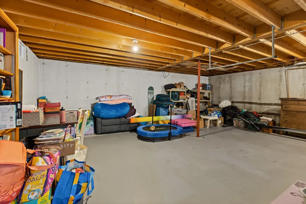 137 Barlen Street Farmington ME 04938