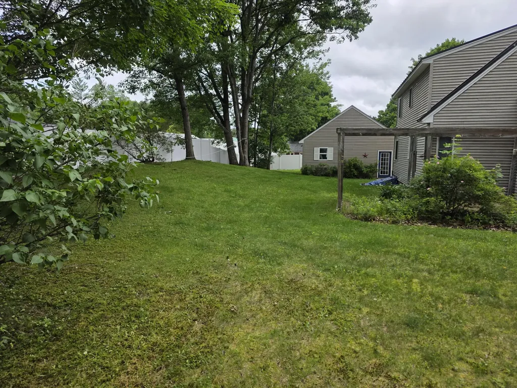 137 Barlen Street Farmington ME 04938
