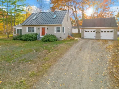 137 Barlen Street Farmington ME 04938