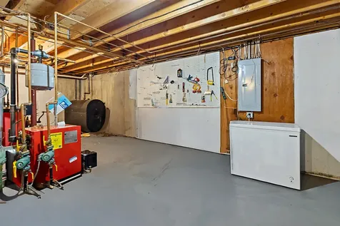 137 Barlen Street Farmington ME 04938