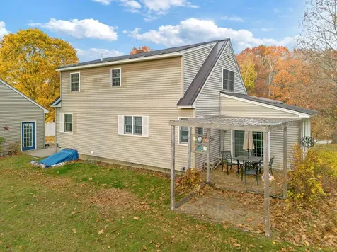 137 Barlen Street Farmington ME 04938