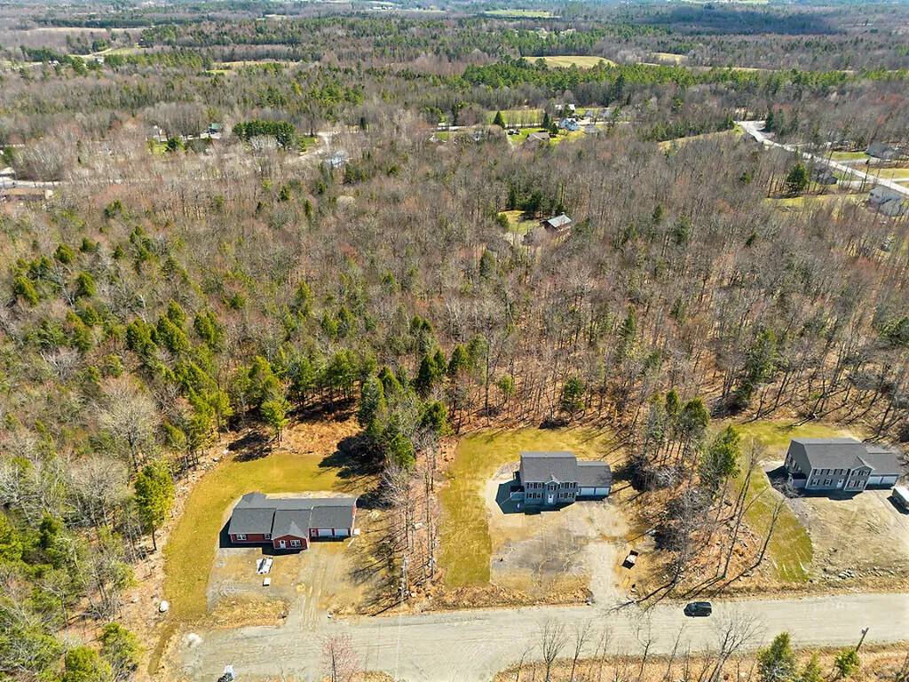 27 Pleasant Road Sidney ME 04330