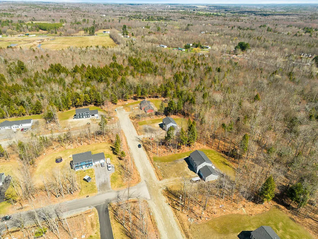 27 Pleasant Road Sidney ME 04330