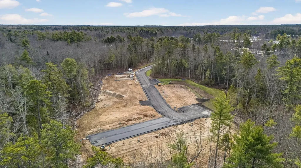 13 Creekside Court Kennebunk ME 04043