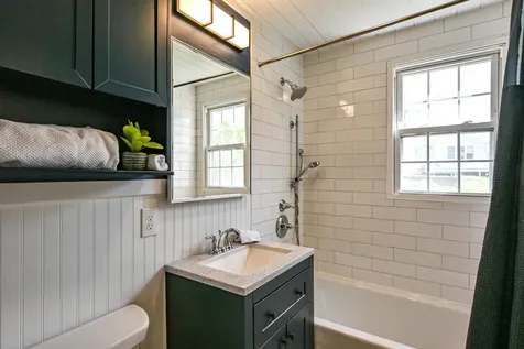 32 Longfellow Drive Cape Elizabeth ME 04107