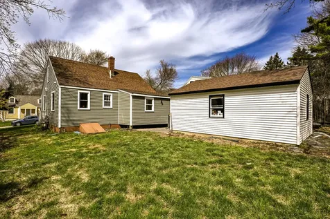 32 Longfellow Drive Cape Elizabeth ME 04107