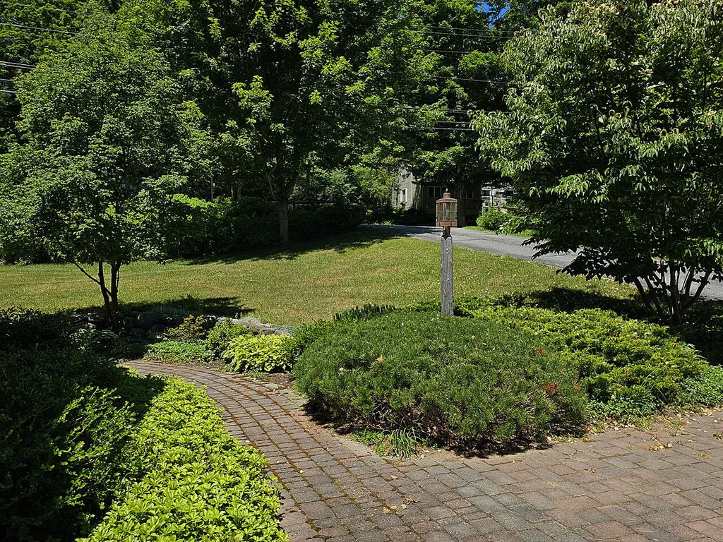 5 Waterview Lane Newcastle ME 04553