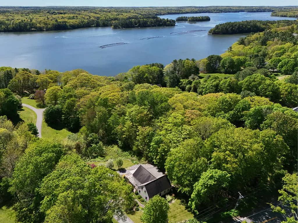 5 Waterview Lane Newcastle ME 04553