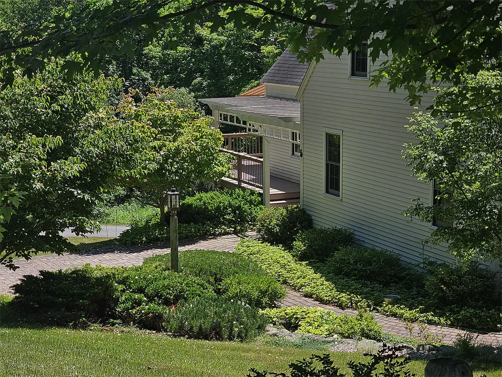 5 Waterview Lane Newcastle ME 04553