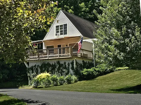 5 Waterview Lane Newcastle ME 04553