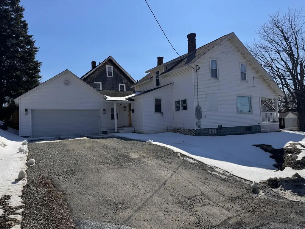 27 Dudley Street Presque Isle ME 04769