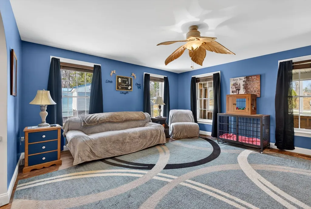 25 Gregory Drive Sanford ME 04073