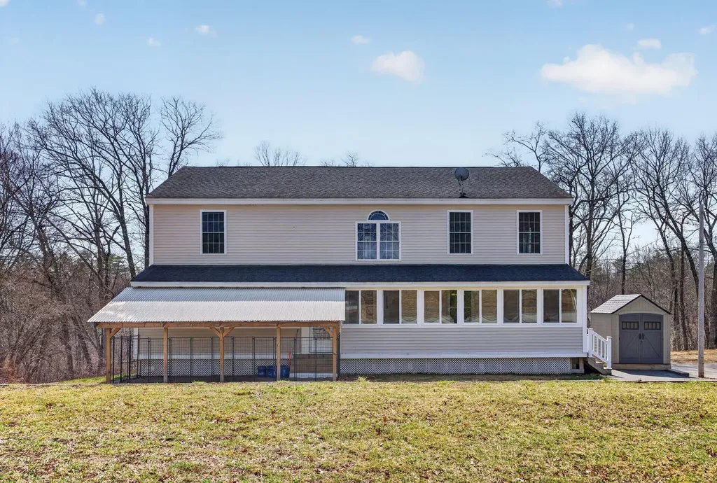 25 Gregory Drive Sanford ME 04073