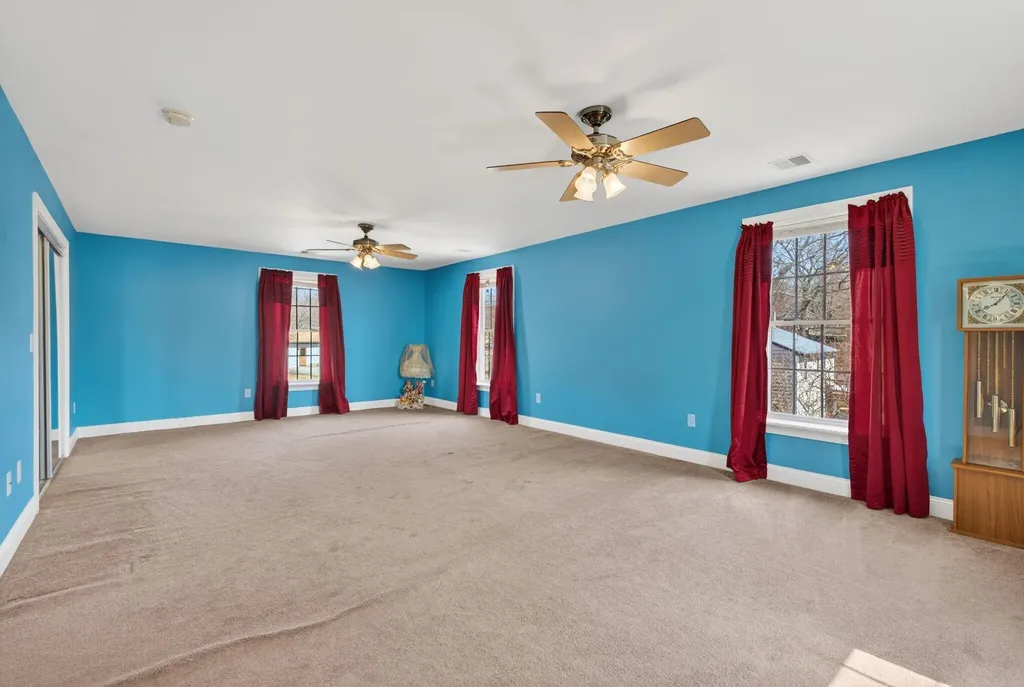 25 Gregory Drive Sanford ME 04073
