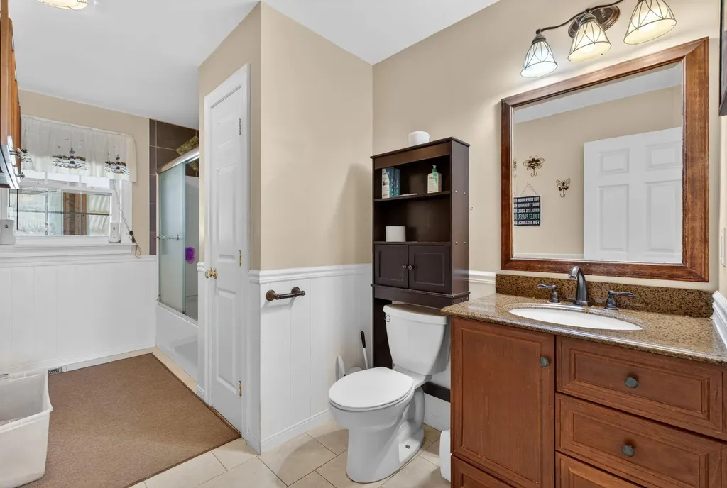 25 Gregory Drive Sanford ME 04073