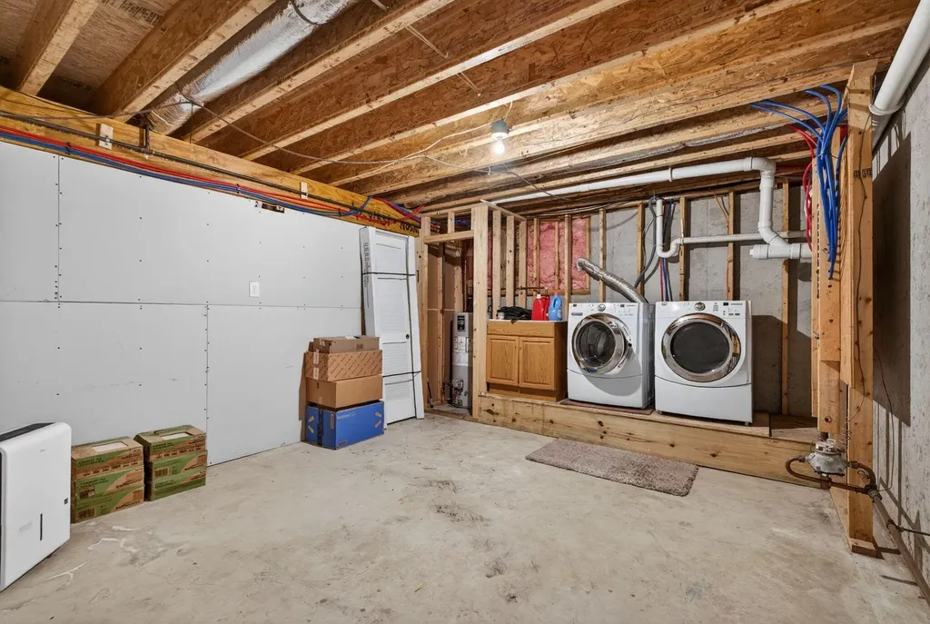 25 Gregory Drive Sanford ME 04073