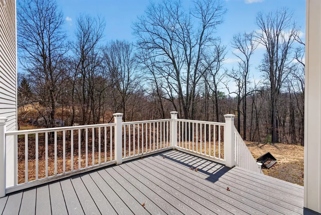 25 Gregory Drive Sanford ME 04073