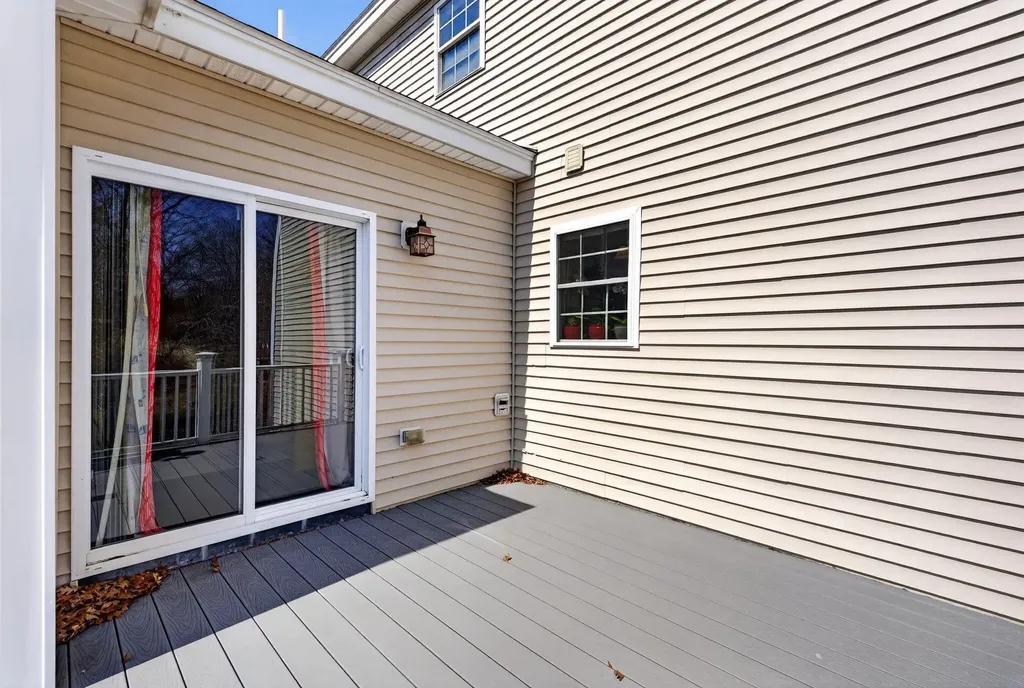 25 Gregory Drive Sanford ME 04073