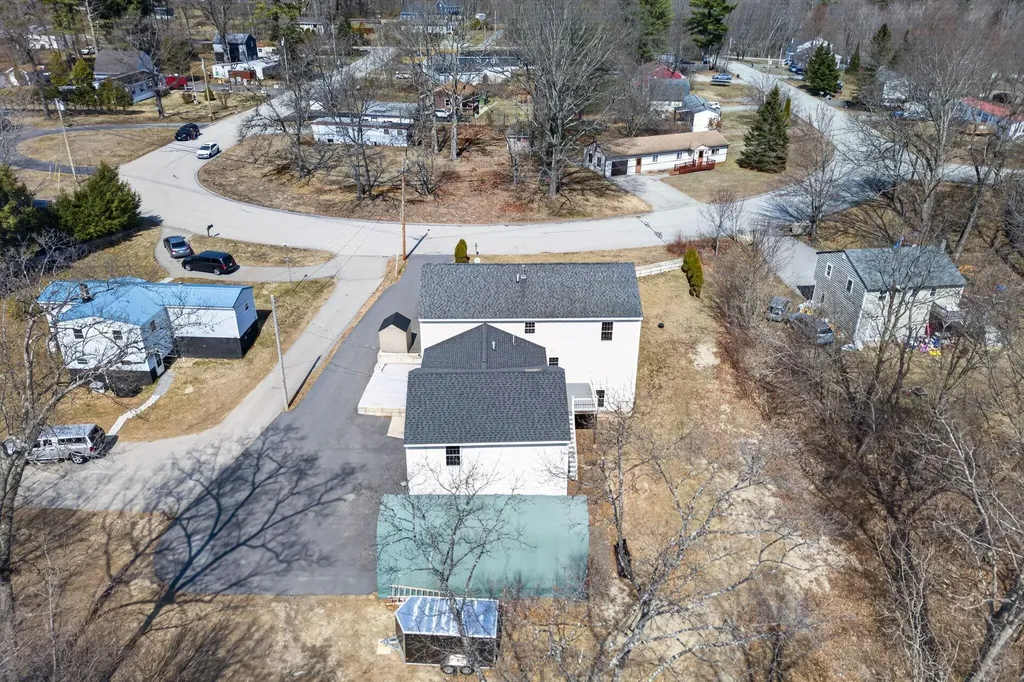 25 Gregory Drive Sanford ME 04073