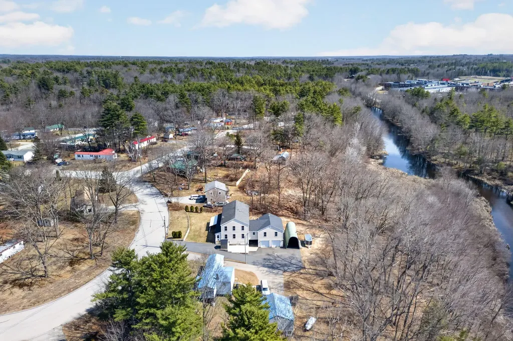 25 Gregory Drive Sanford ME 04073