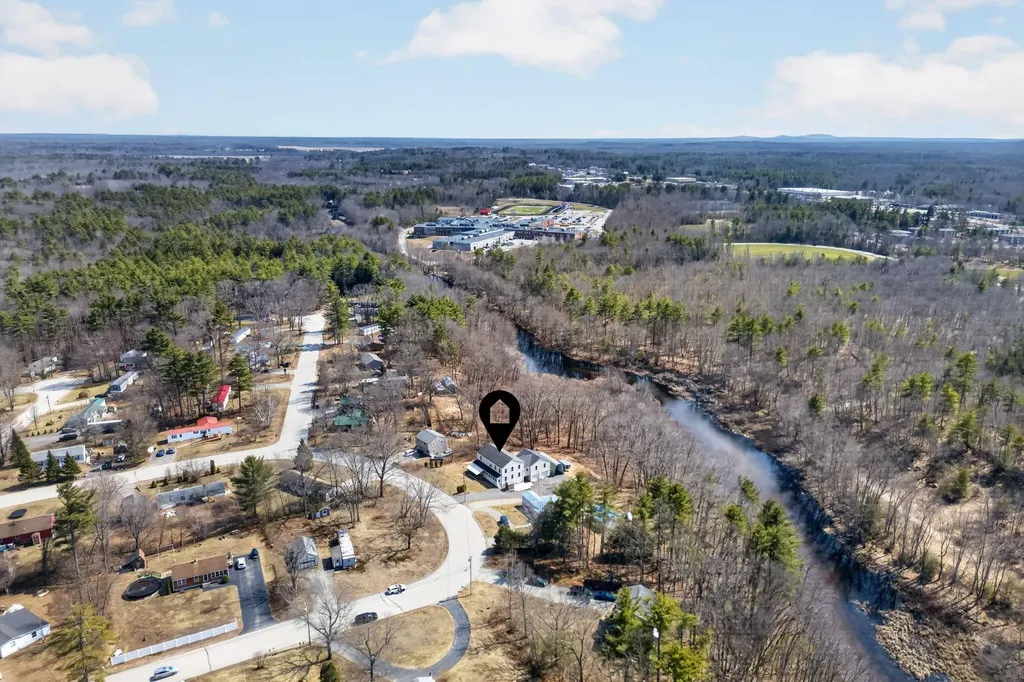 25 Gregory Drive Sanford ME 04073
