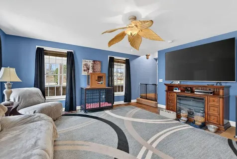 25 Gregory Drive Sanford ME 04073