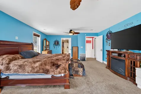 25 Gregory Drive Sanford ME 04073