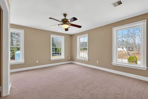 25 Gregory Drive Sanford ME 04073