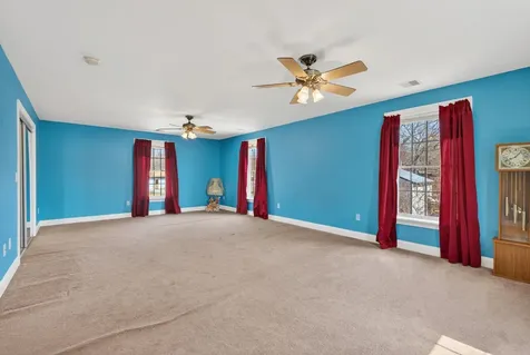 25 Gregory Drive Sanford ME 04073