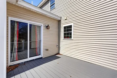 25 Gregory Drive Sanford ME 04073