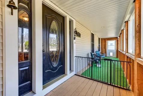 25 Gregory Drive Sanford ME 04073