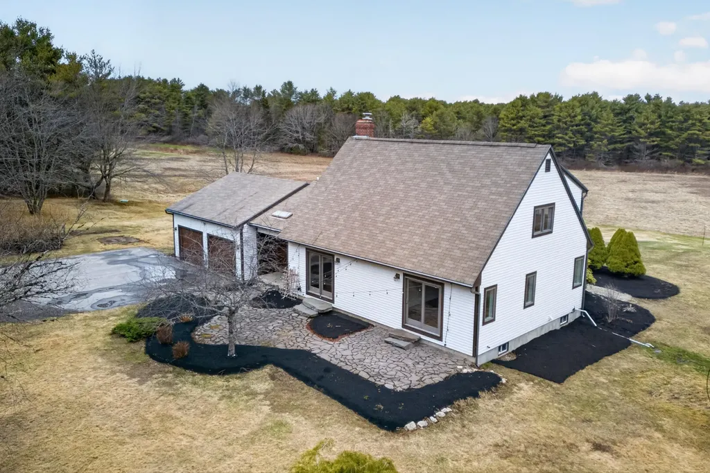 17 Stone Ridge Drive Brunswick ME 04011