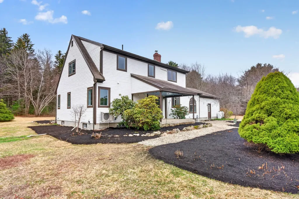 17 Stone Ridge Drive Brunswick ME 04011