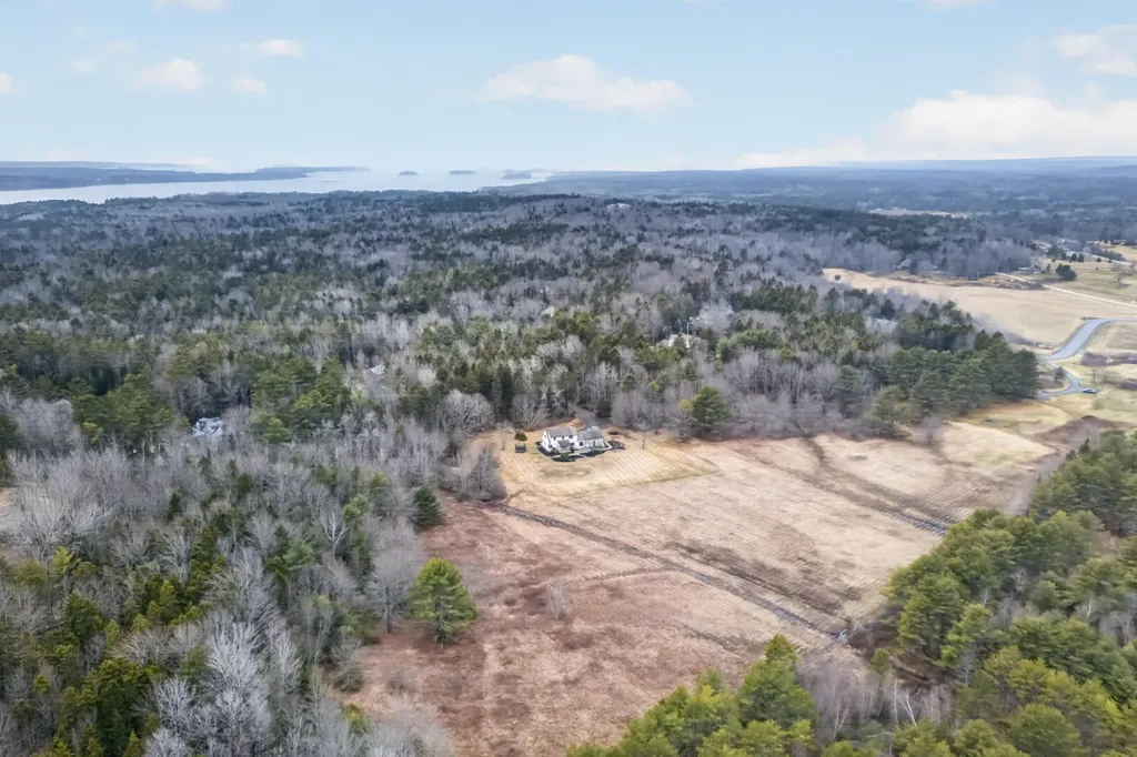 17 Stone Ridge Drive Brunswick ME 04011
