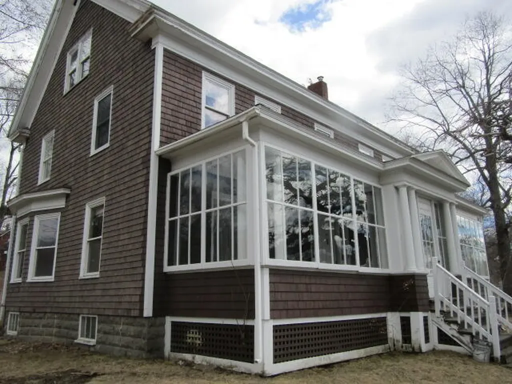49 Pearl Street Augusta ME 04330