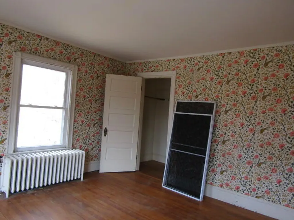 49 Pearl Street Augusta ME 04330