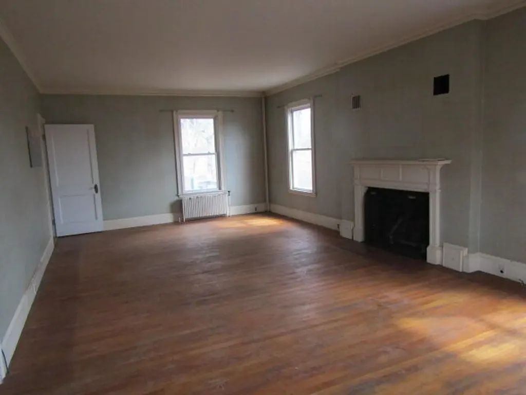 49 Pearl Street Augusta ME 04330