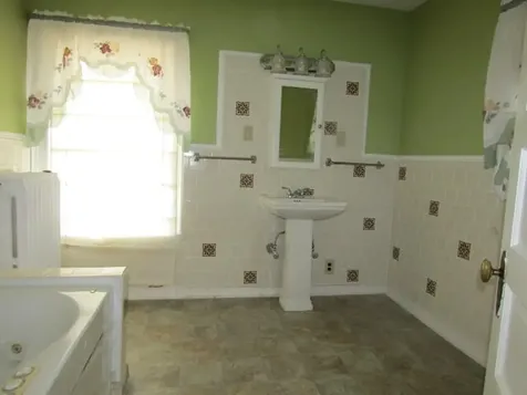 49 Pearl Street Augusta ME 04330
