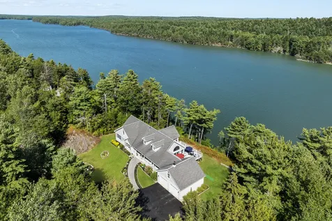 35 Yuhas Drive Harpswell ME 04079