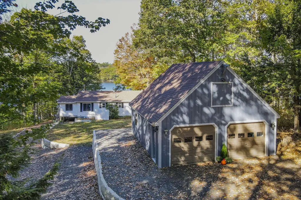89 Mallard Drive Richmond ME 04357